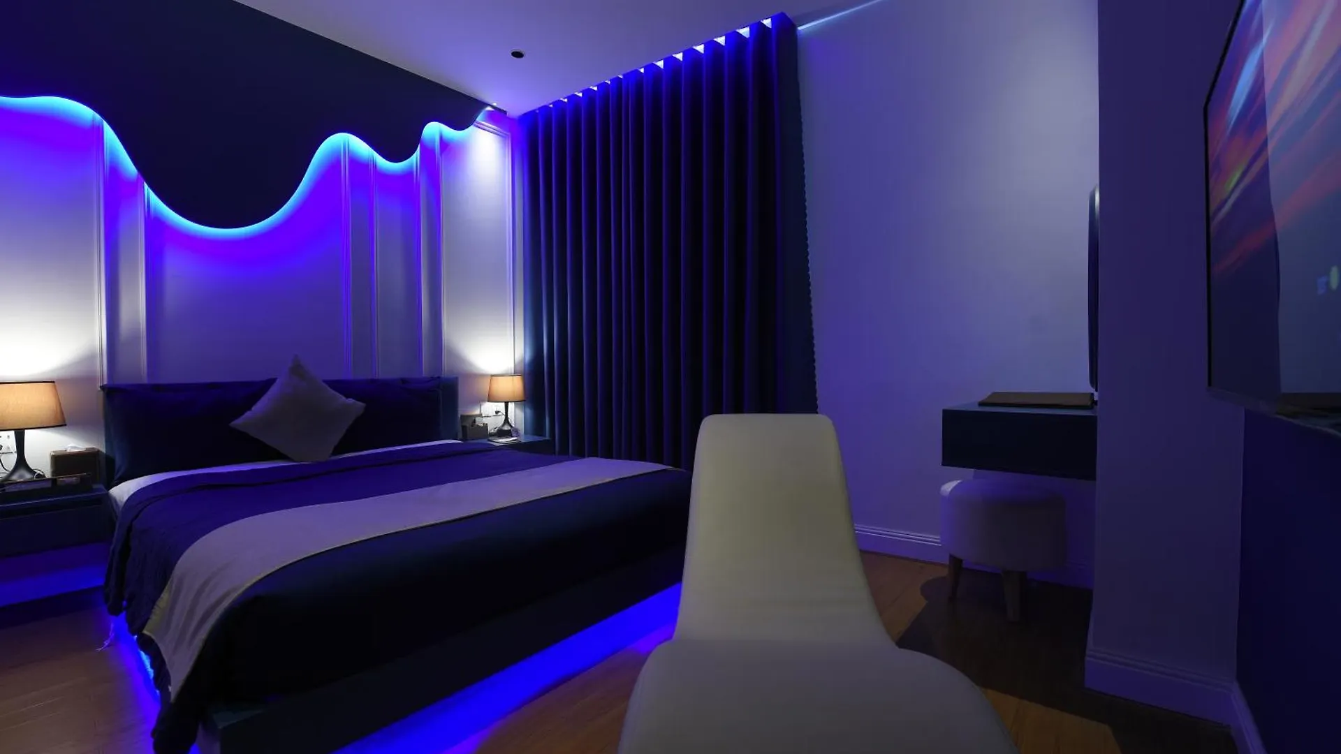 Chiic House 3 - Khach San Tinh Yeu Hotel Da Nang Love hotel