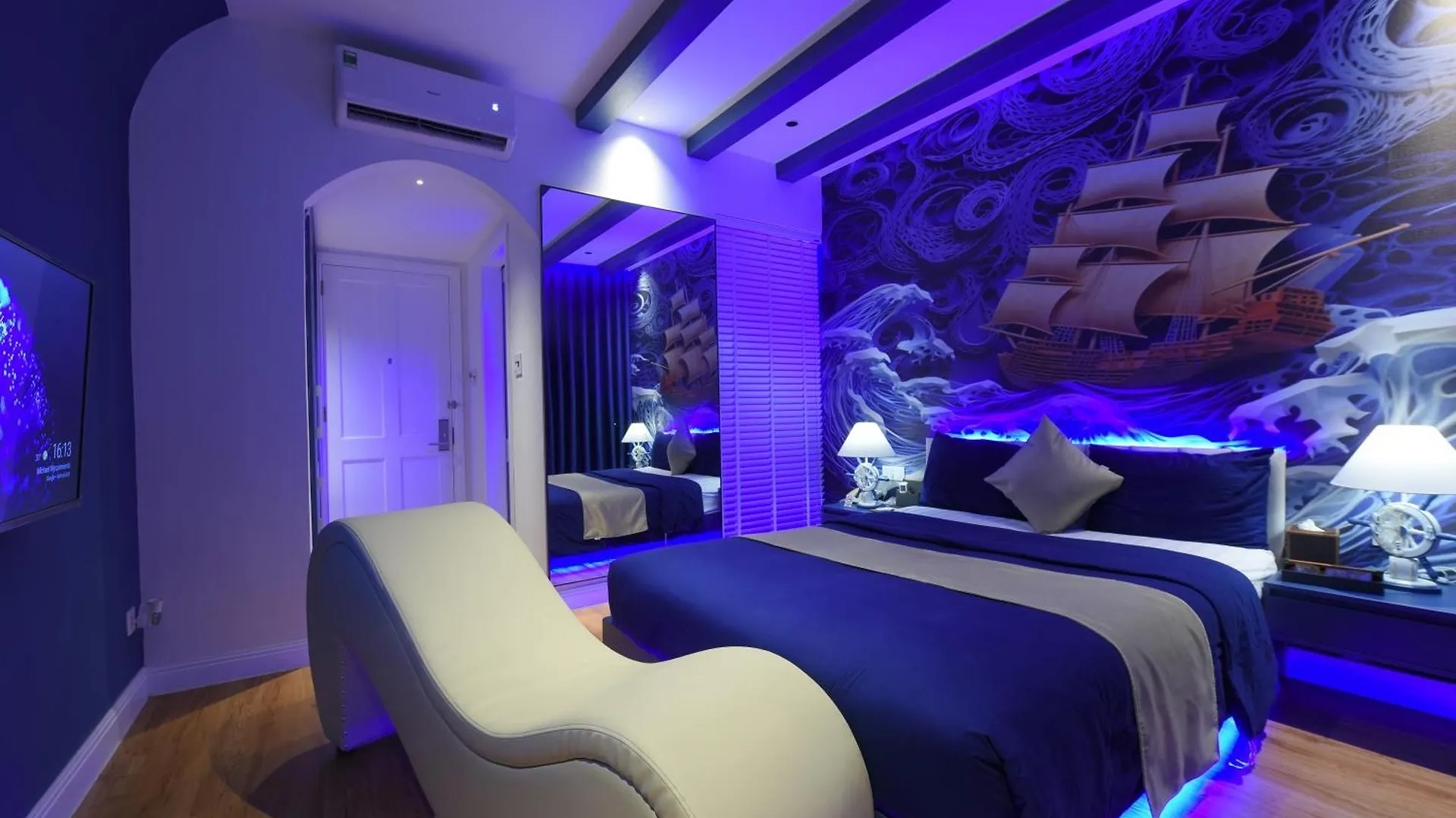 Love hotel Chiic House 3 - Khach San Tinh Yeu Hotel Da Nang