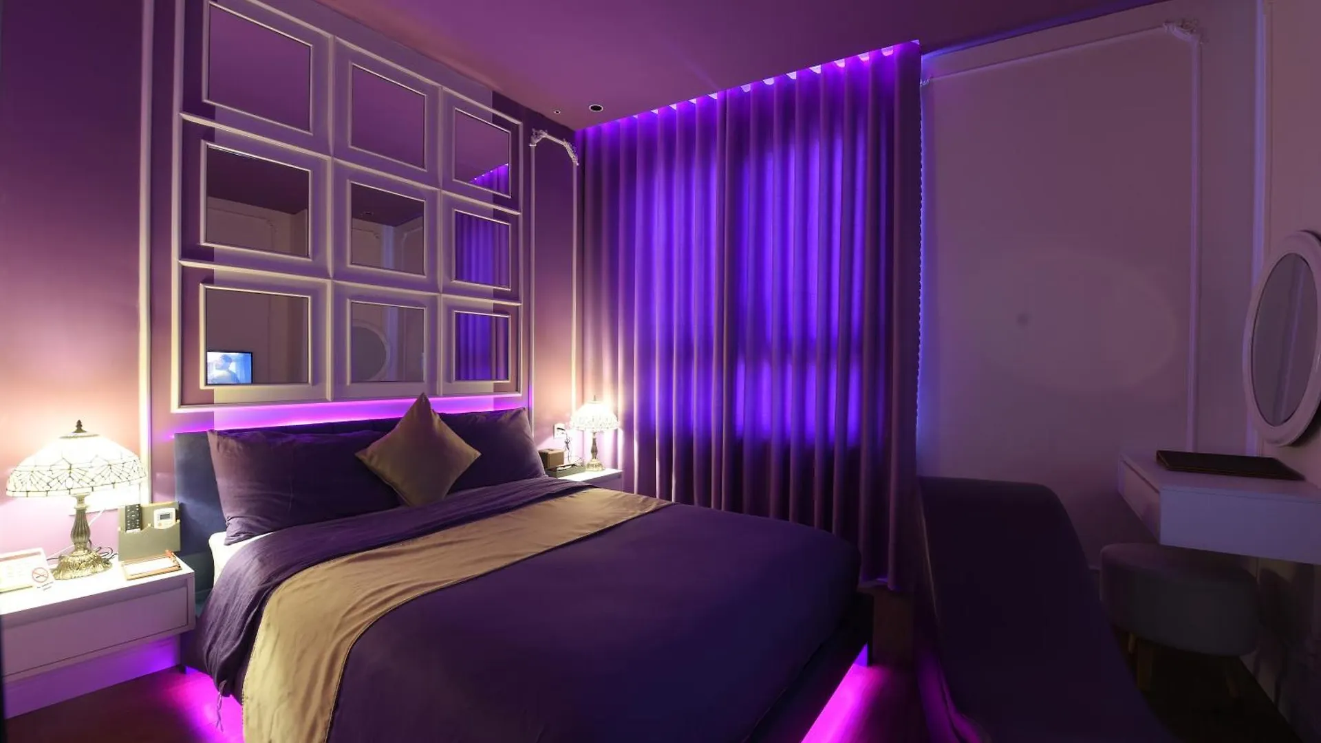 Chiic House 3 - Khach San Tinh Yeu Hotel Da Nang 0*,  Vietnam